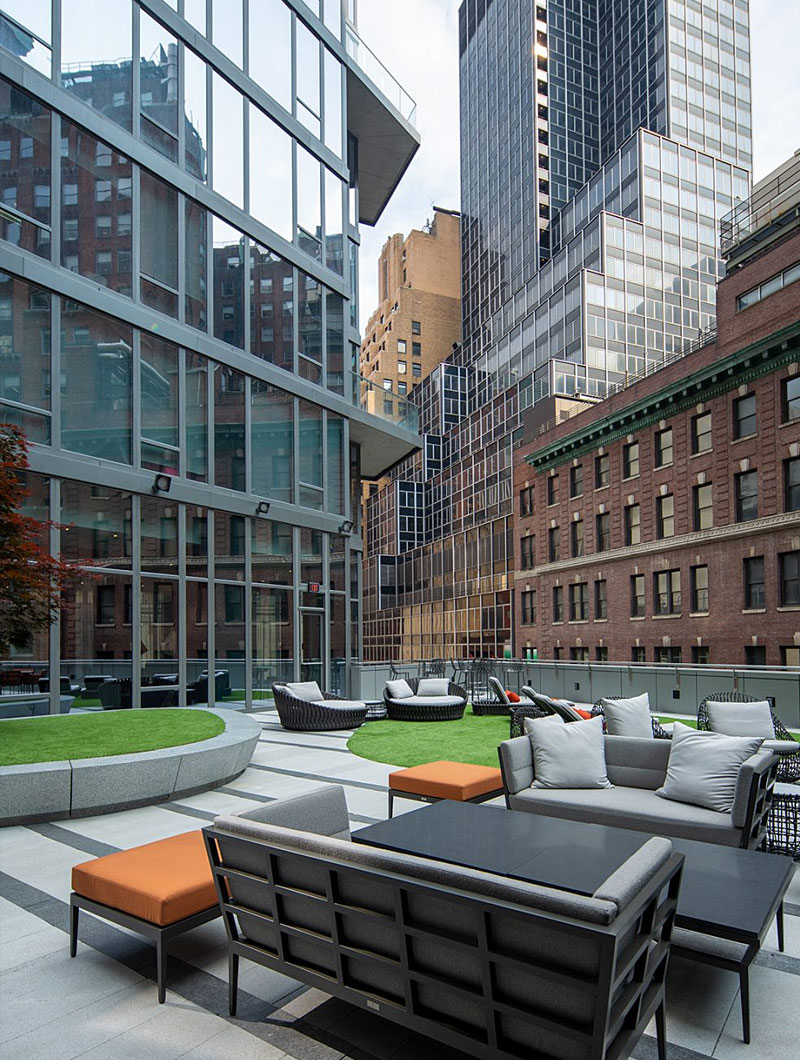 89 Maspeth Ave, Brooklyn, NY