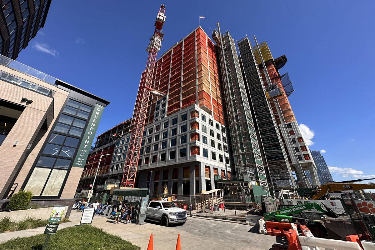 89 Maspeth Ave, Brooklyn, NY