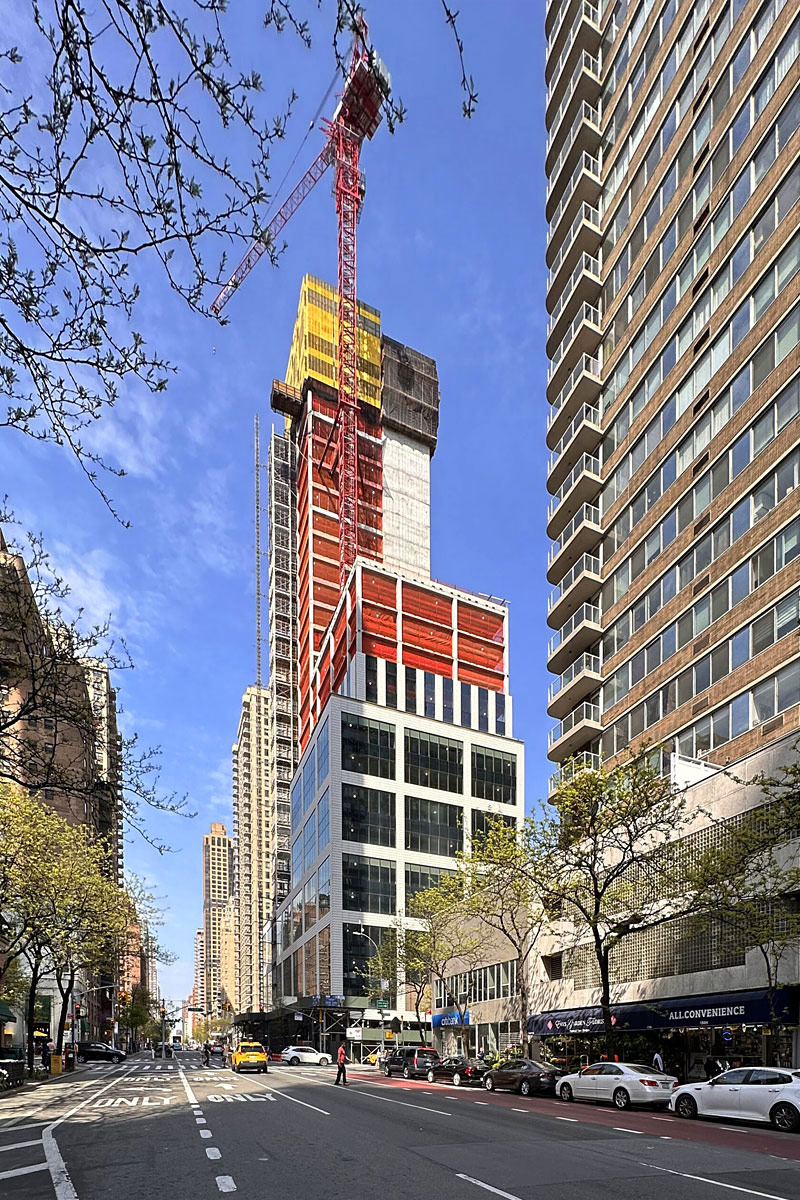 89 Maspeth Ave, Brooklyn, NY