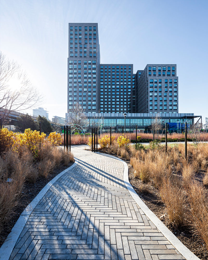 89 Maspeth Ave, Brooklyn, NY